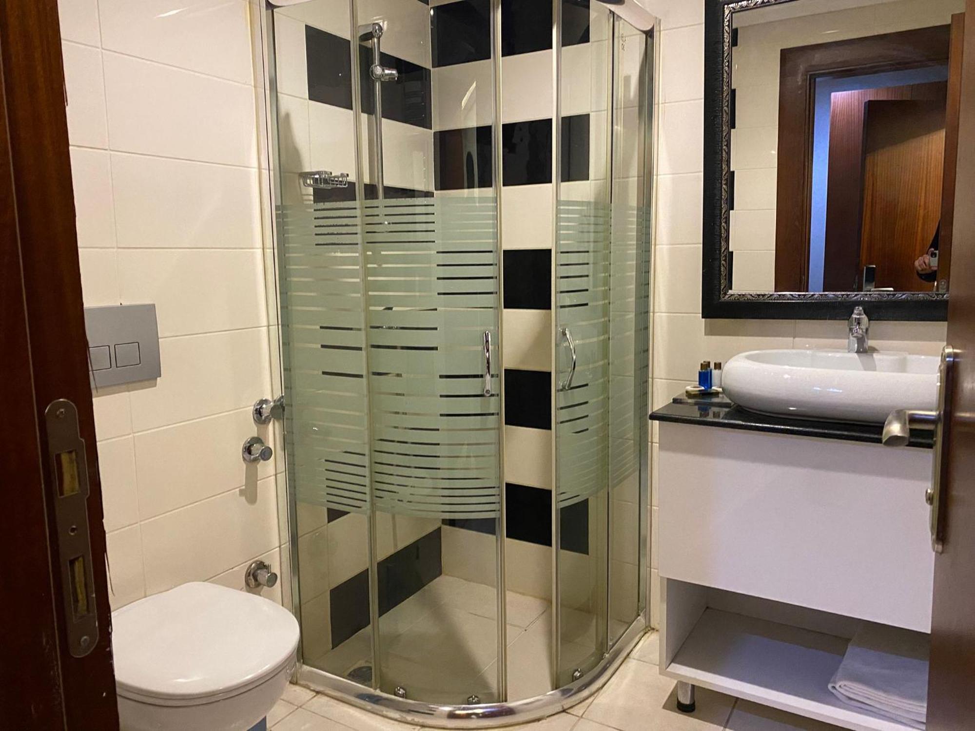 Asrin Business Hotel Kizilay Ankara Esterno foto