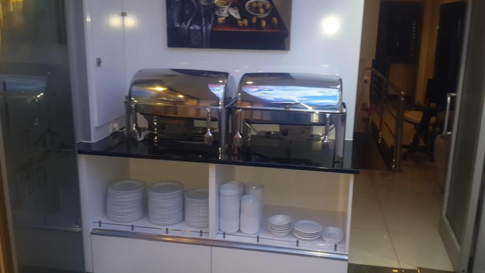 Asrin Business Hotel Kizilay Ankara Esterno foto
